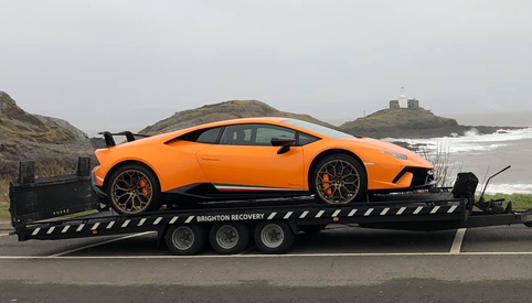 Transporting a Lamborghini